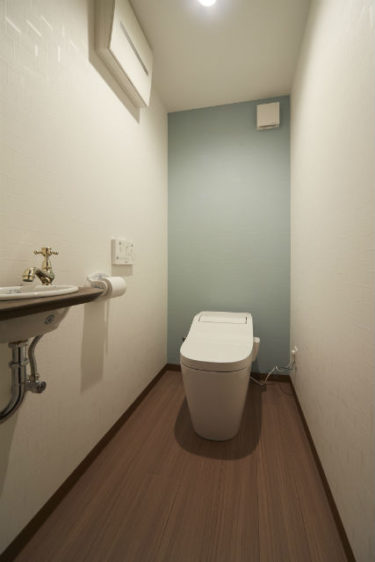 トイレ リフォーム 壁紙 画像